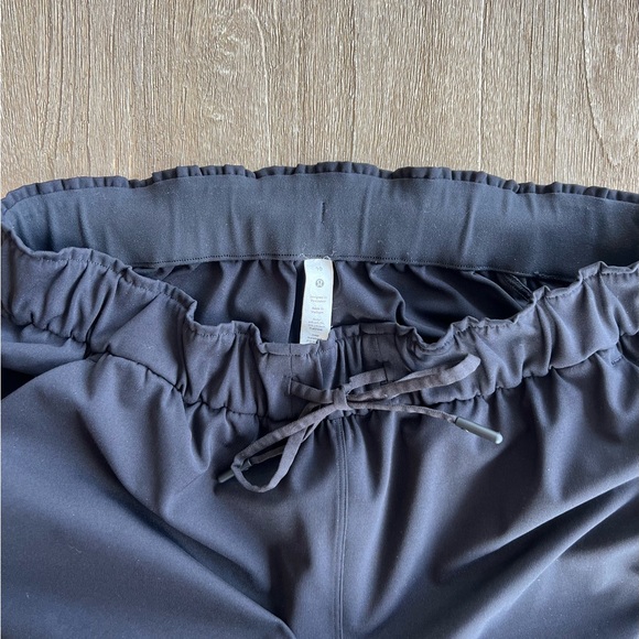 Lululemon Stretch High Rise Crop - Picture 5 of 7